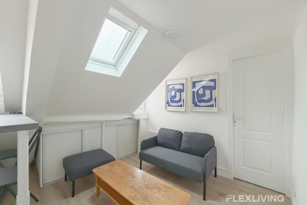 Grand studio confortable et lumineux Paris 10e - 2