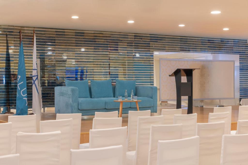 Alua Tenerife — Restaurant & bars in Puerto de la Cruz, Canary Islands