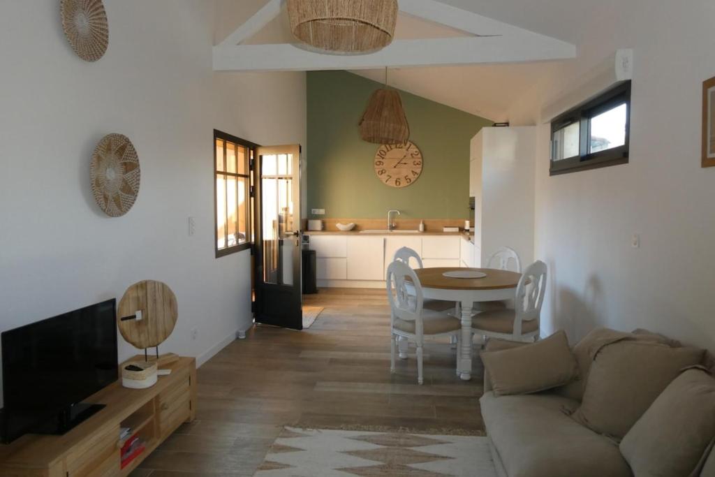 L'échappée belle escapade intime dans une maison moderne - 1