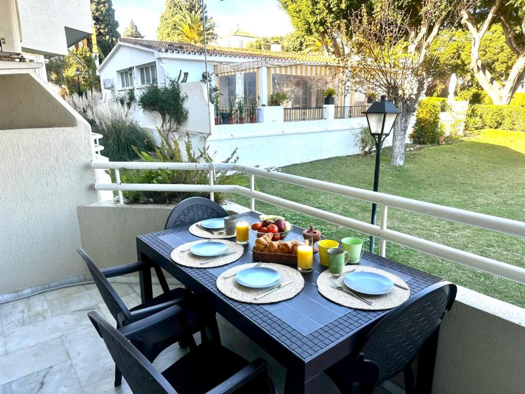 Carihuela Beach II By Holiday Homes Málaga - 2