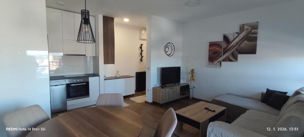 Sunshine III Apartment - 1