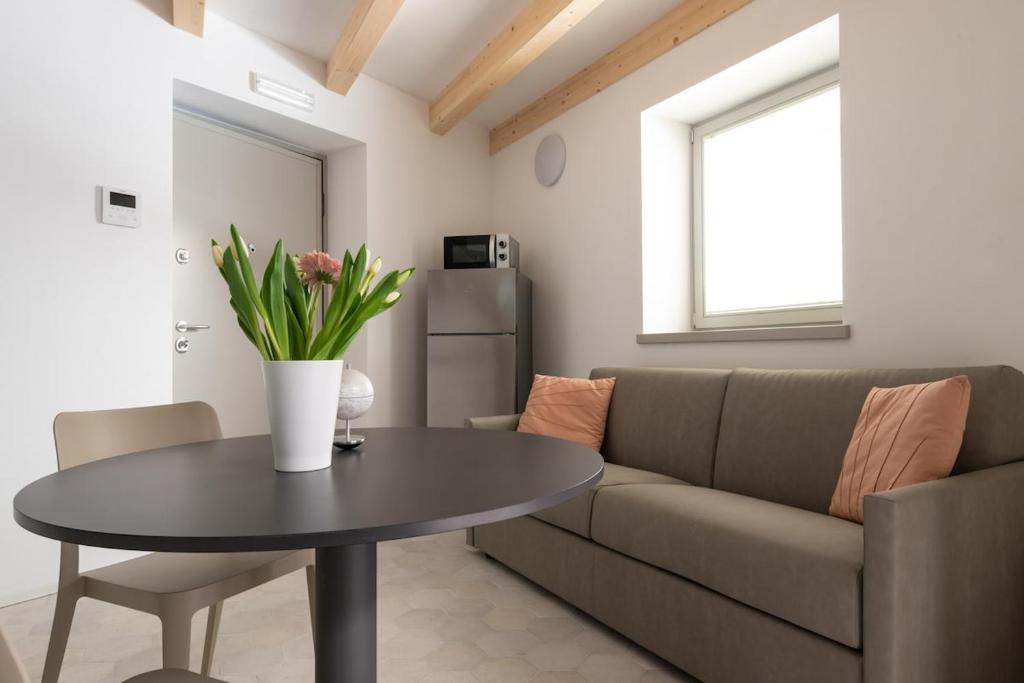 THE HOUSE, GREAT FOR A COUPLE, La CASETTA - 5