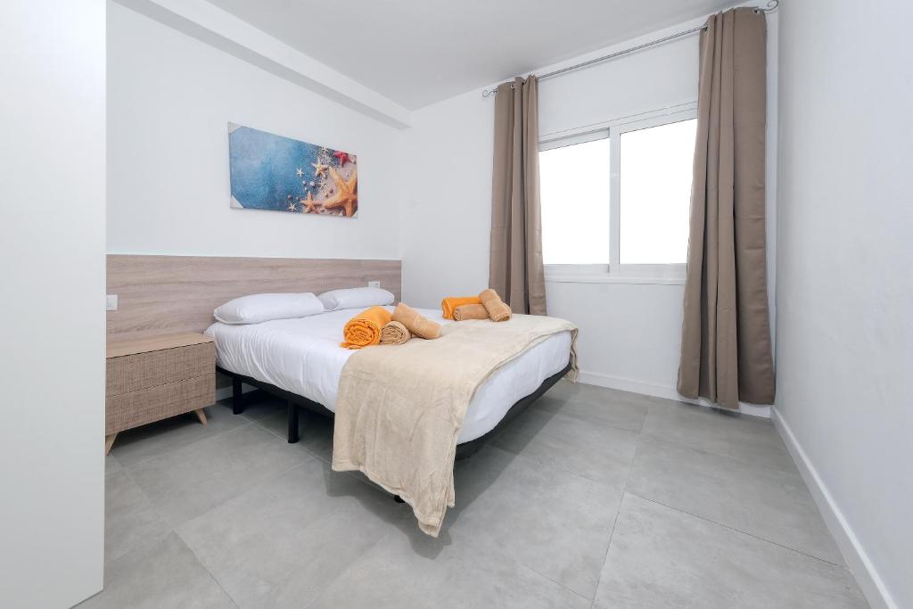 Puerto Rubi 4 - 100M to the Beach By Lanzarote Vacation Homes - 5