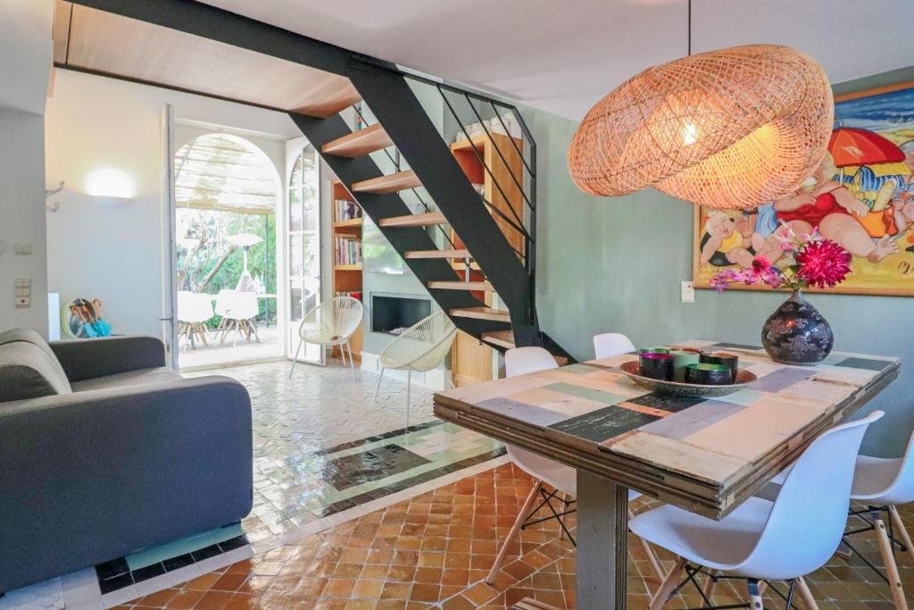 Charming Cottage at 200m from Beach - 2