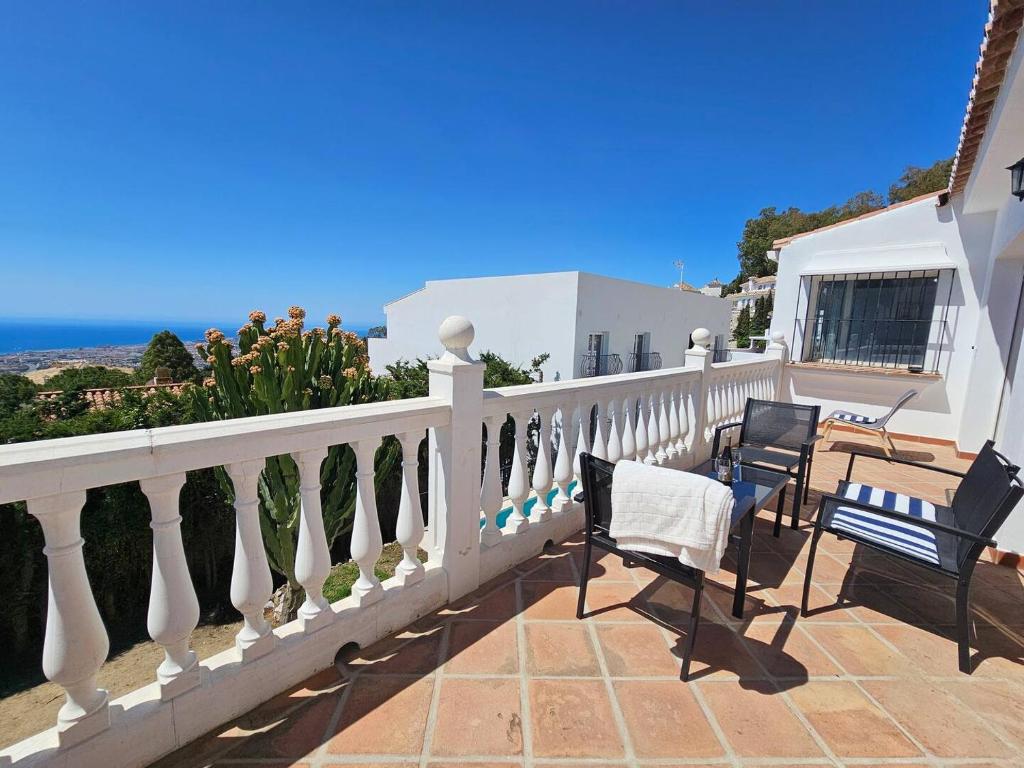 Villa with pool in the center of Mijas pueblo - 4
