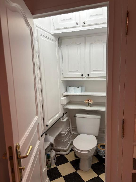 Charming Parisian pied-à-terre! - 4