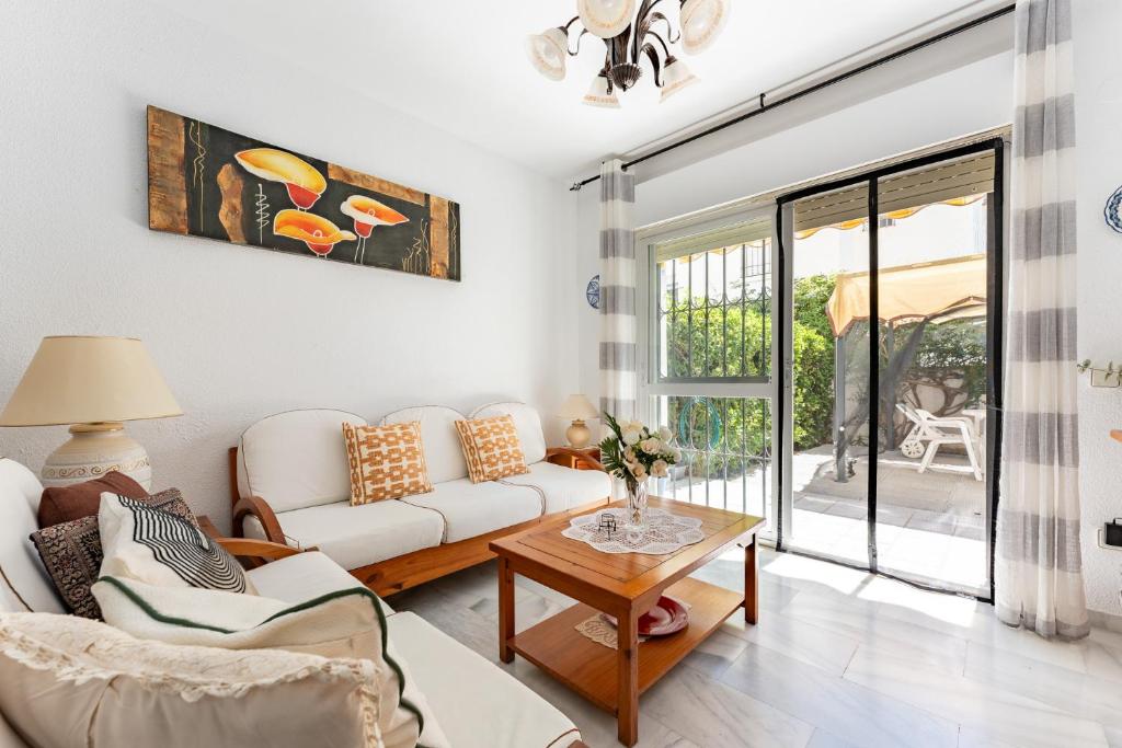 MalagaSuite Tropical Terrace & Pool Apartments - 5