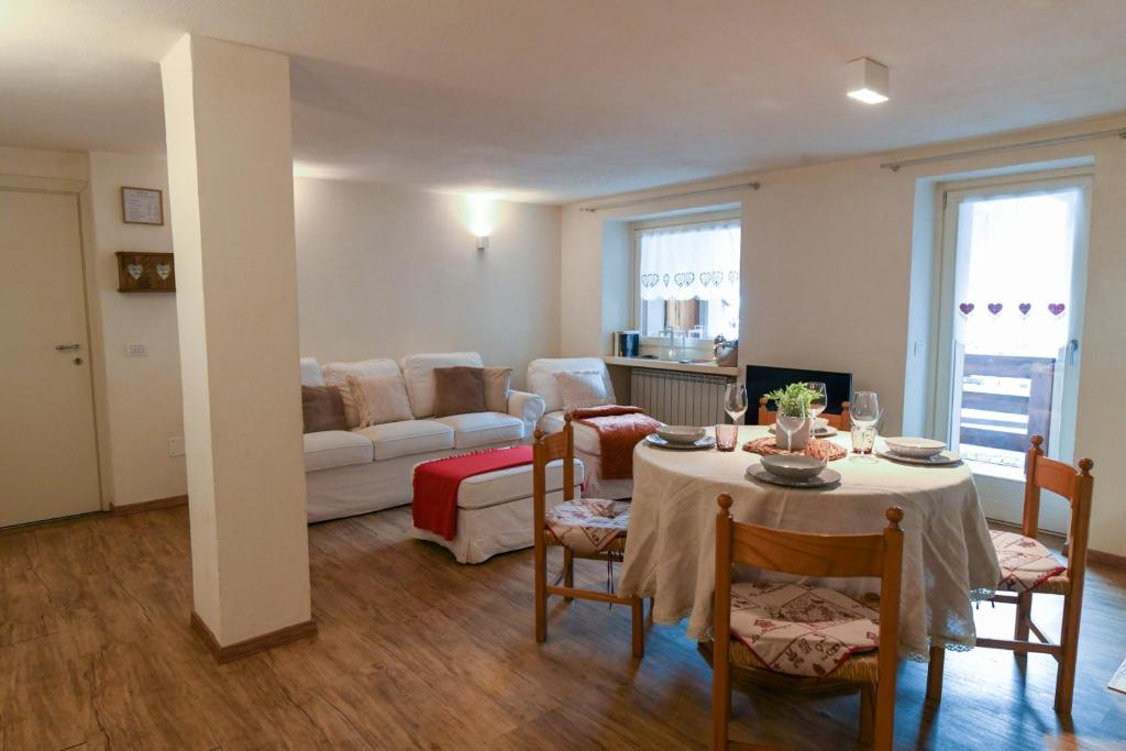 Sant'Orso Cozy Home - 2