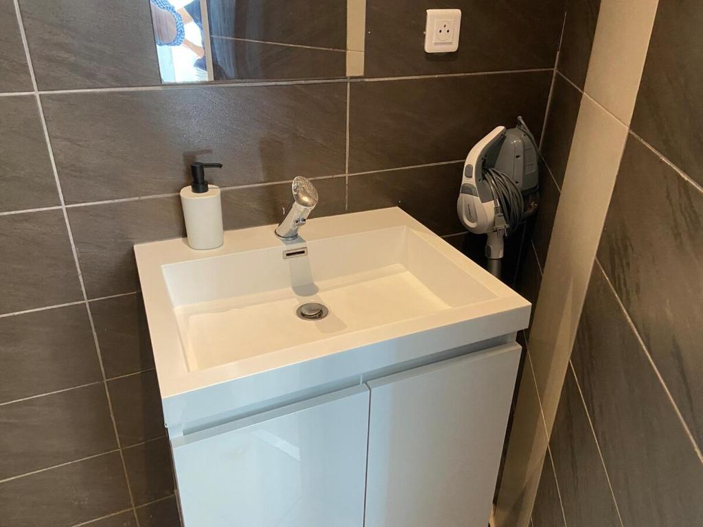 Studio, Downtown, Train Station, WiFi, Air Conditioning - 5
