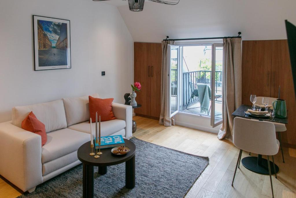 Chic studio dans le 8ème avec balcon - 1