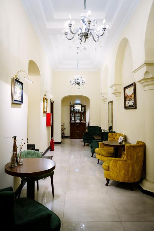 Hotel La Belle Epoque