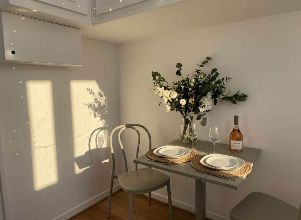 New 704 - Suite Marion - Cosy Apartment Paris Center - 2