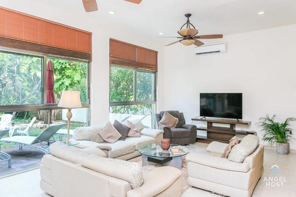 Playacar Villa with Pool Near Beach & 5th Avenue - 3