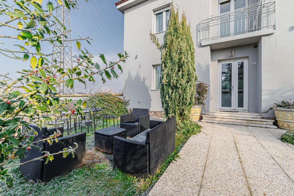 Le Dimore Apartments - Garden & Private Parking - 2