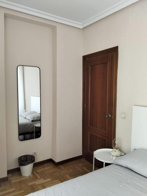 Santa Isabel Street, Private rooms - 3