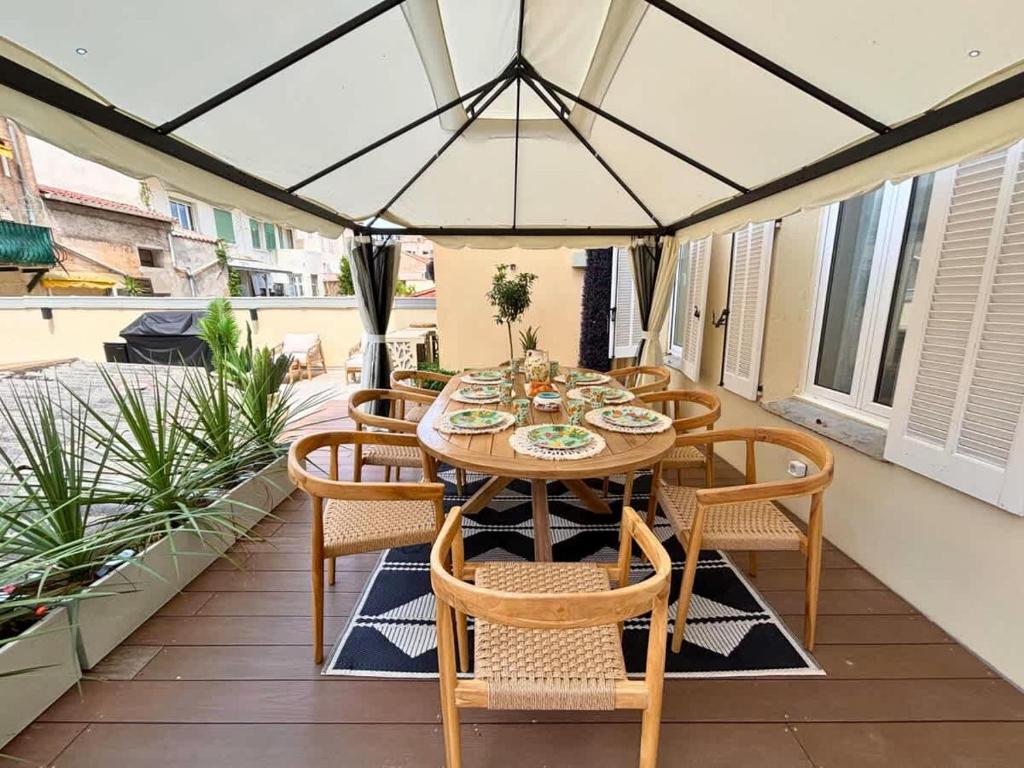 Tiffany Luxury 4BDR and 4Bath next to Palais - 4