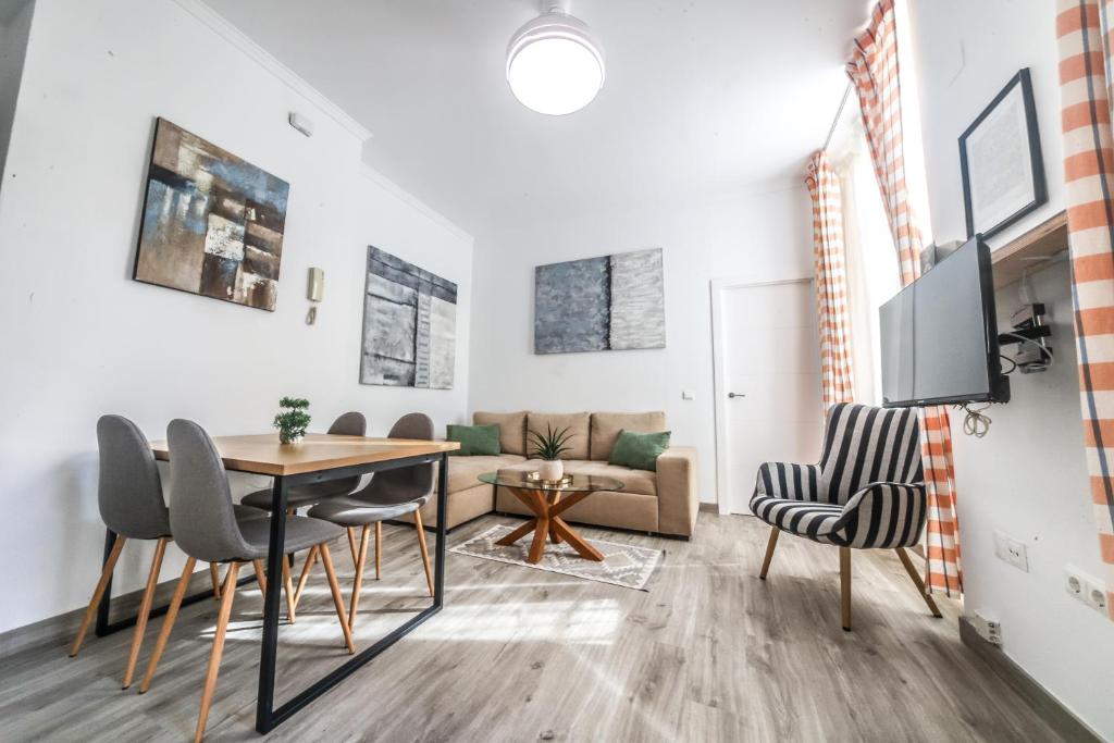 Cozy 1BR Picasso By Easytrip - 2