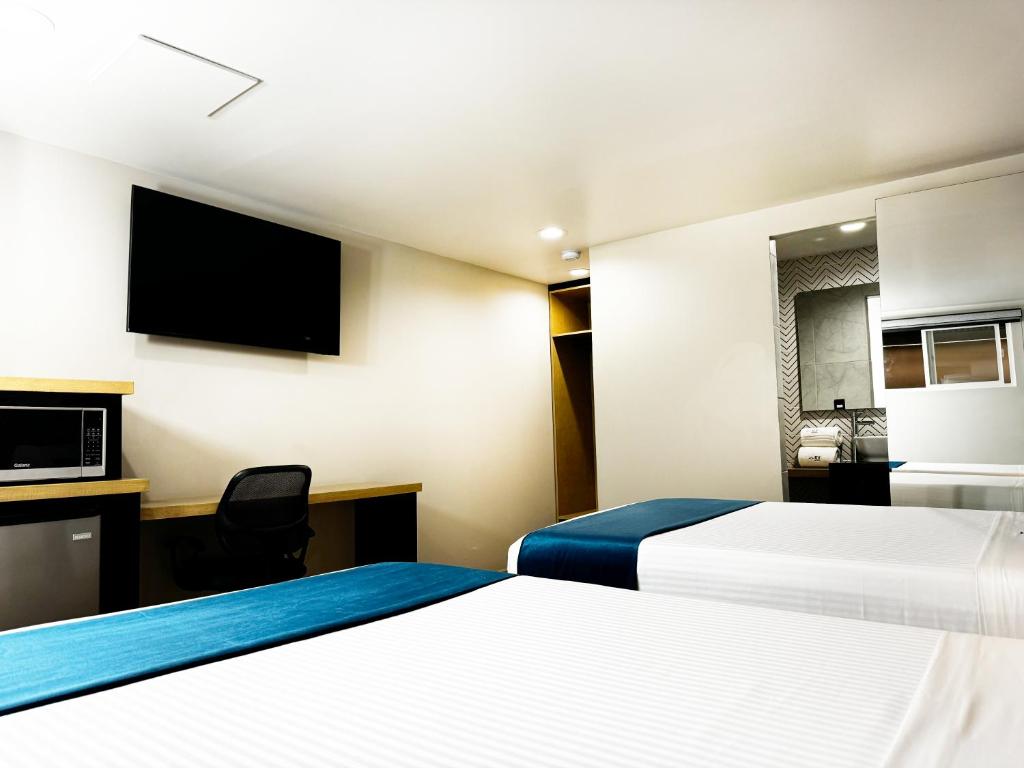 Rest Inn Baja - 4