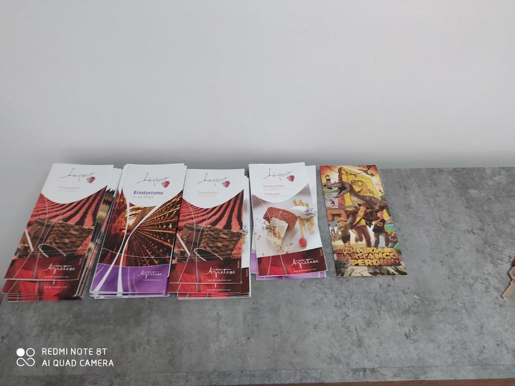 Céntrico ,garaje, wifi y colchones visco nuevos - 2