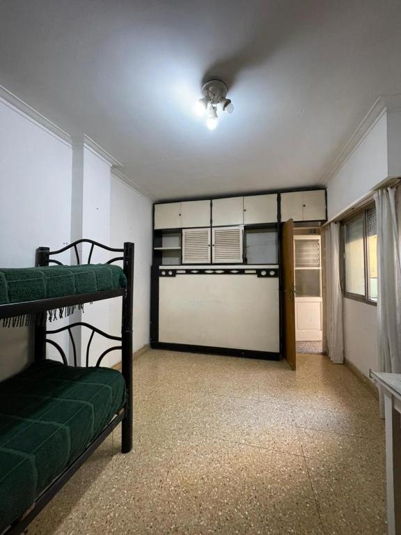 Monoambiente con Patio Zona Av Colon - 3