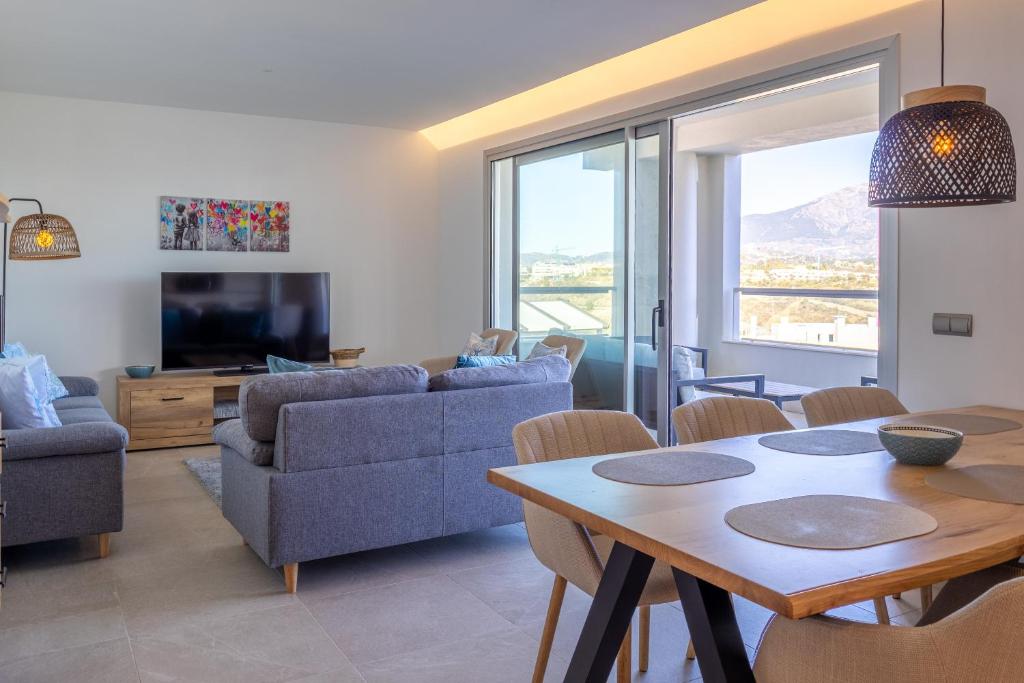 Luxury Sunrise 3BR La Cala Golf Solana Village - 3