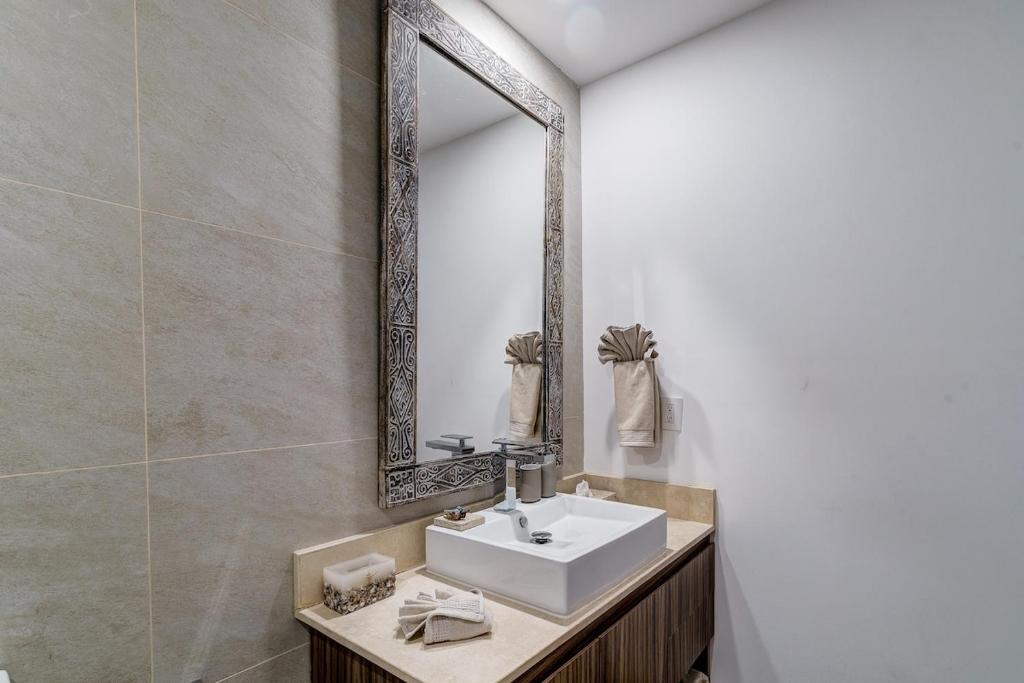 Luxurious Boutique Apartment - 5