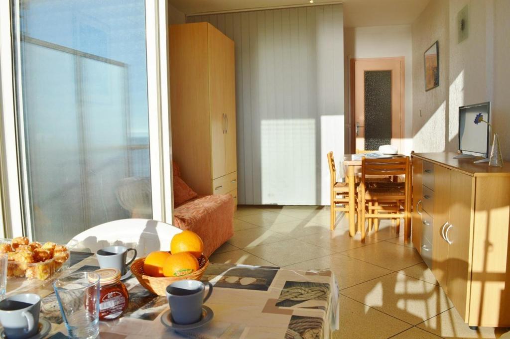 LV280-C303 Appartement Studio 4 couchages LE LAVANDOU - 4