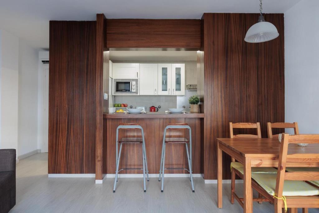 LETS HOLIDAYS Beach Apartment in Tossa - 3