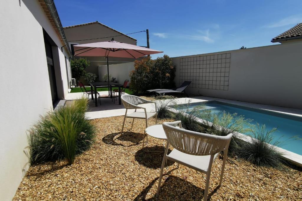 La Dolce Vita Provençale Charming House with its Private Swimming Pool - 3