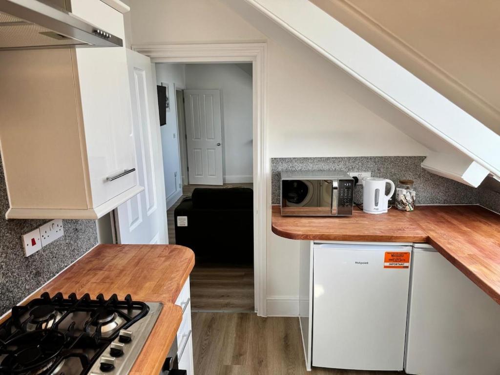 Wilderness House Apartments (Plymouth) photo 8