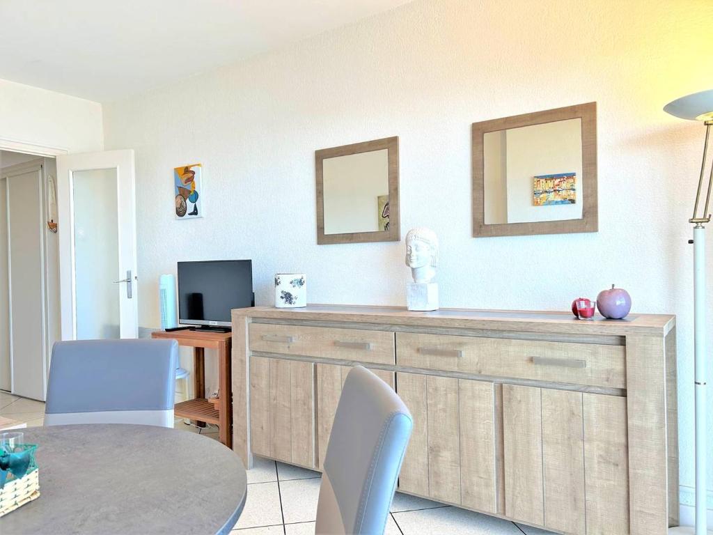 LV280-F302 Studio 2 couchages LE LAVANDOU - 4