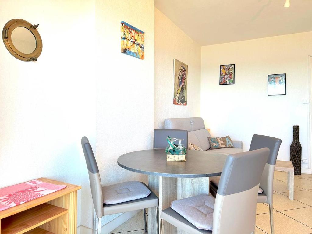 LV280-F302 Studio 2 couchages LE LAVANDOU - 5