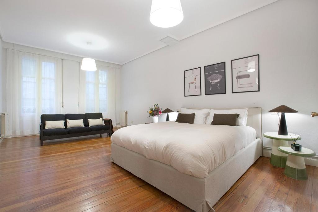 Amplio Apartamento en Casco Viejo - Corazón de Bilbao - 4