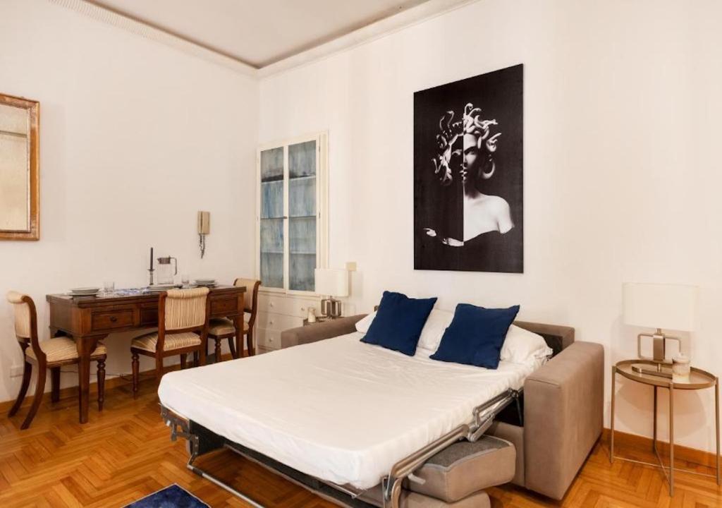 Luxury in Rome Panoramic terrace Fontana di Trevi - 3