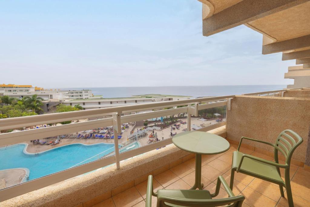 Alua Atlantico Golf - All Inclusive — Swimming pool in Golf Del Sur, Canary Islands