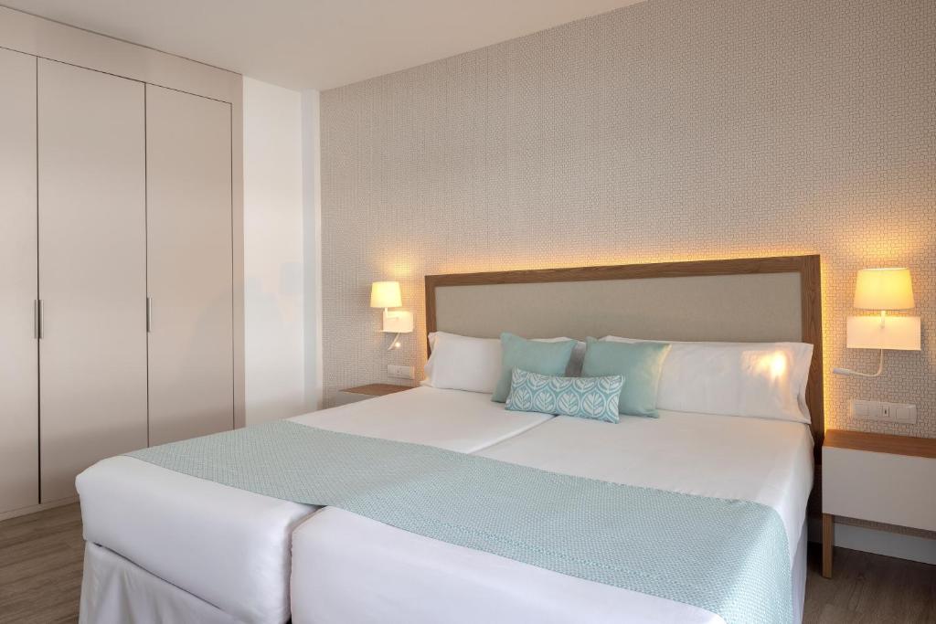 Alua Atlantico Golf - All Inclusive — Hotel rooms in Golf Del Sur, Canary Islands