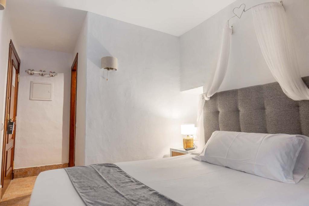 Hostal Nau Pradets - 3
