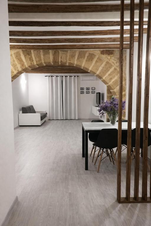 Cesare Home - 4