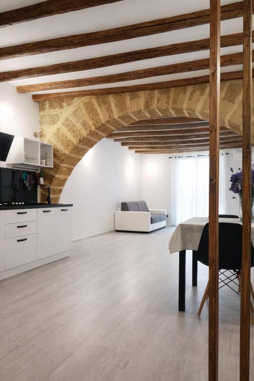 Cesare Home - 3