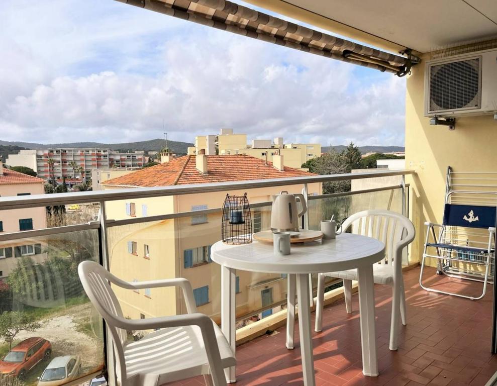 LV820-C02 Appartement 2 pièces 4 couchages LE LAVANDOU - 3