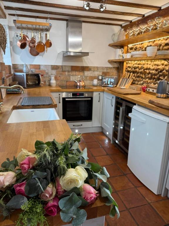 Border Cottage, Briston photo 5