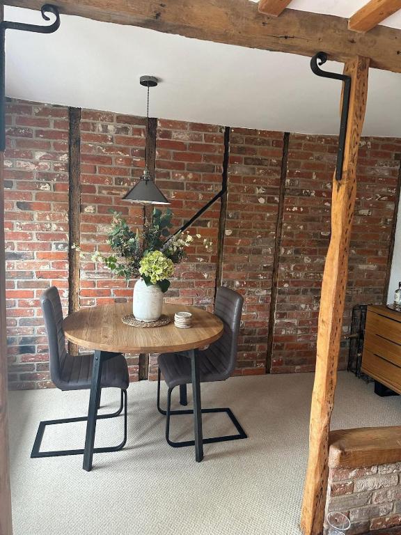 Border Cottage, Briston photo 7