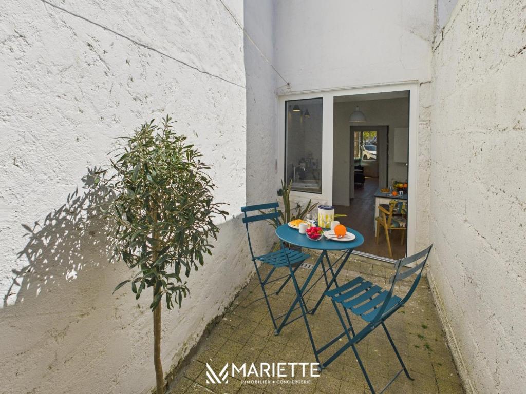 -COTTEN-grand duplex vue mer au coeur de Concarneau - 2