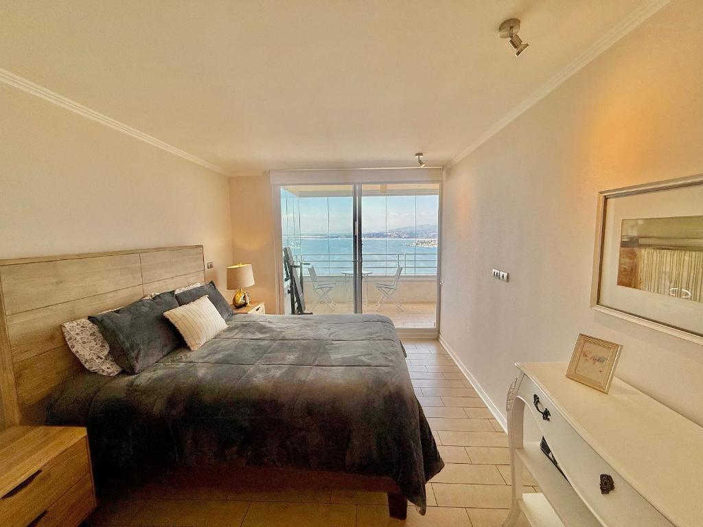 Spacious and Extraordinary Sea View - 3