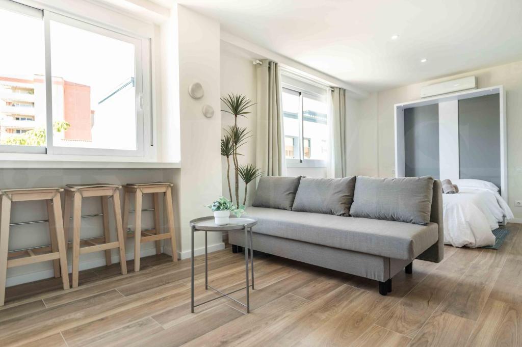 Minimalist Málaga City-Centre Apartment REMS - 1