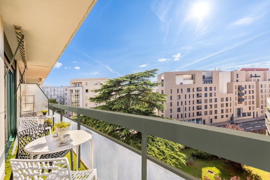 BnGo l Le Spacieux Cocon PartDieu l parking, balcon, 4p - 3