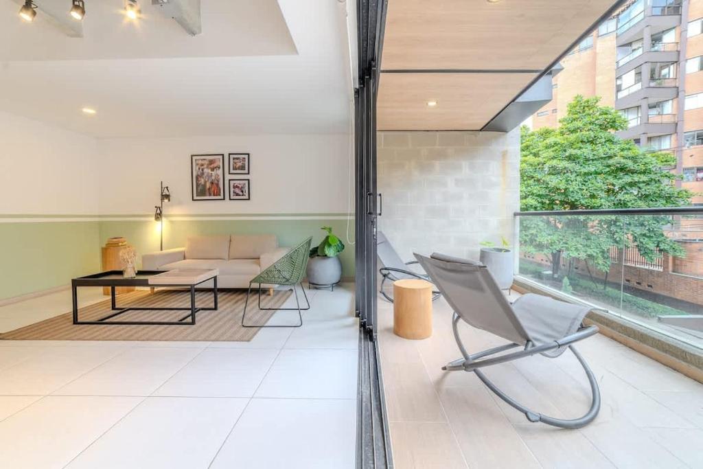 NOK Panoramic 3 BR in Laureles Medellin - 3