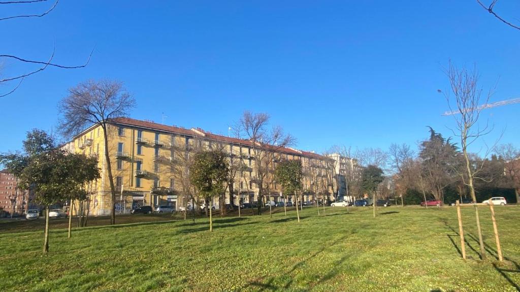 Rifugio Silenzioso sui Navigli, Milan - 2