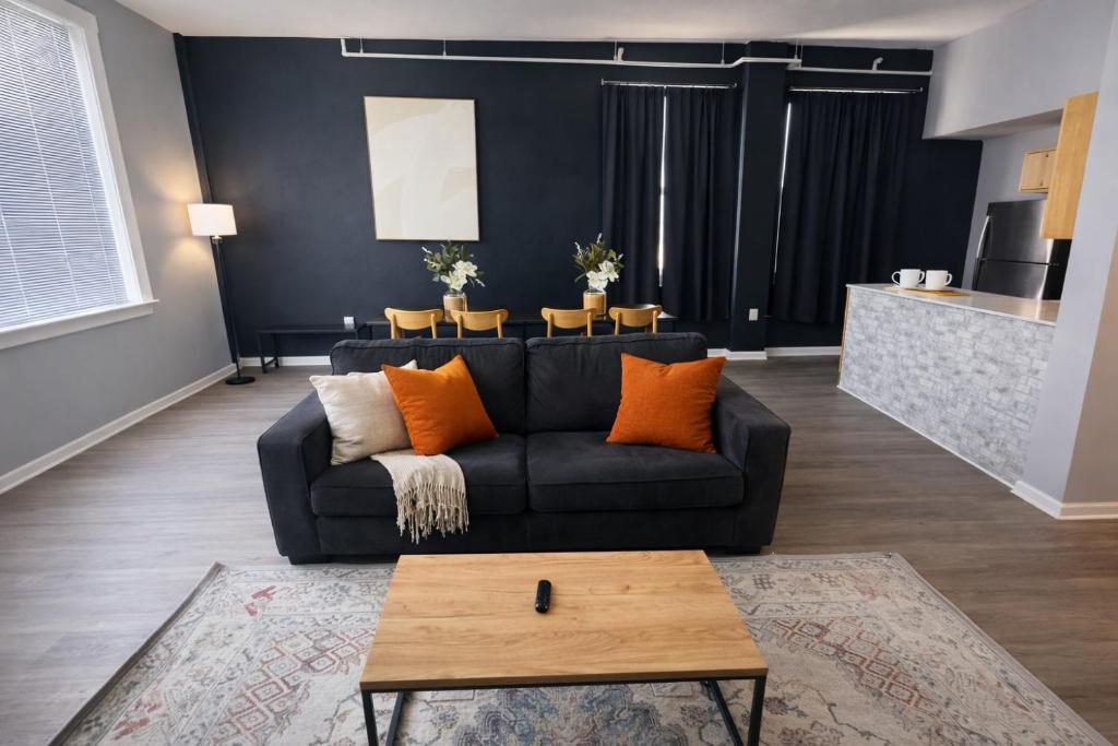 Spacious Loft 거실 전경