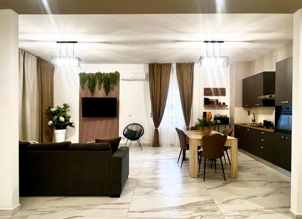 Exclusive and reserved suite, secure parking - 1